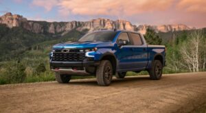 Nova Silverado 2023 é aposta da Chevrolet entre disputa de picapes