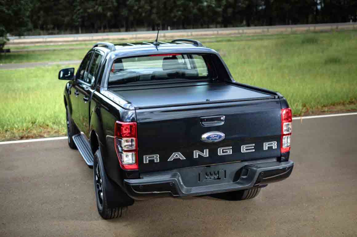 Nova Ford Ranger Black 2022 caçamba
