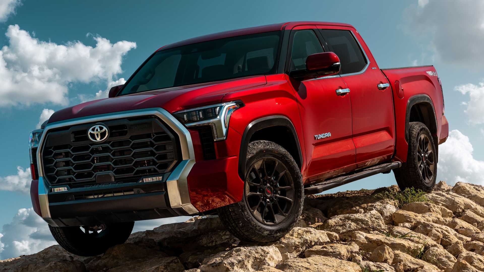 Nova Toyota Tundra 2023 é Hilux turbinada com motor eletrificado e visual incrível