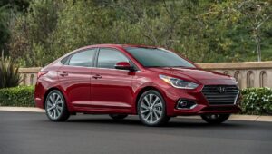 Novo Hyundai Accent 2023 é modelo bem avaliado e com detalhes interessantes