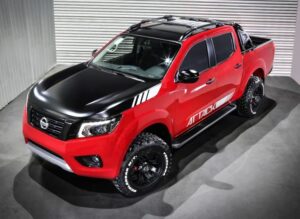 Nova Nissan Frontier Attack 2023 foca em custo-benefício com potência e visual agressivo