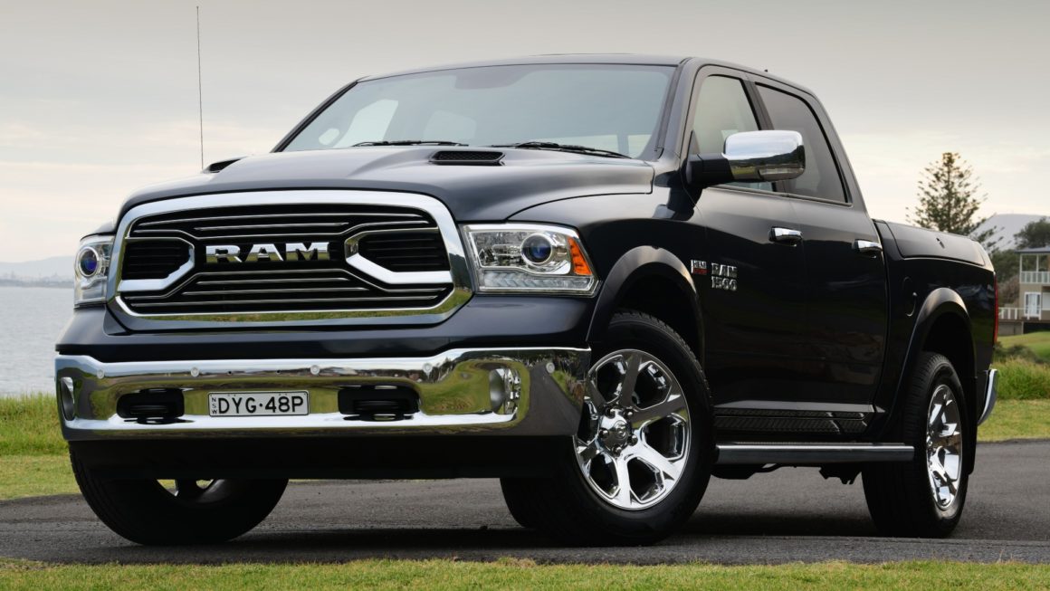 Nova picape RAM Classic custa até R$ 359.990 e disputa com Hilux e Amarok