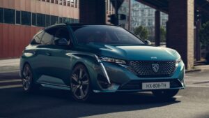 Novo Peugeot 308 2023 elétrico tem 400 km de autonomia