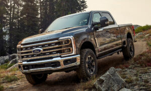 Nova Ford F-250 2023 com motor Godzilla V8 impressionante