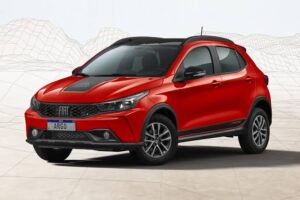 Novo Fiat Argo 2023 ganha cor nova e volante do Pulse, mas fica sem câmbio automático