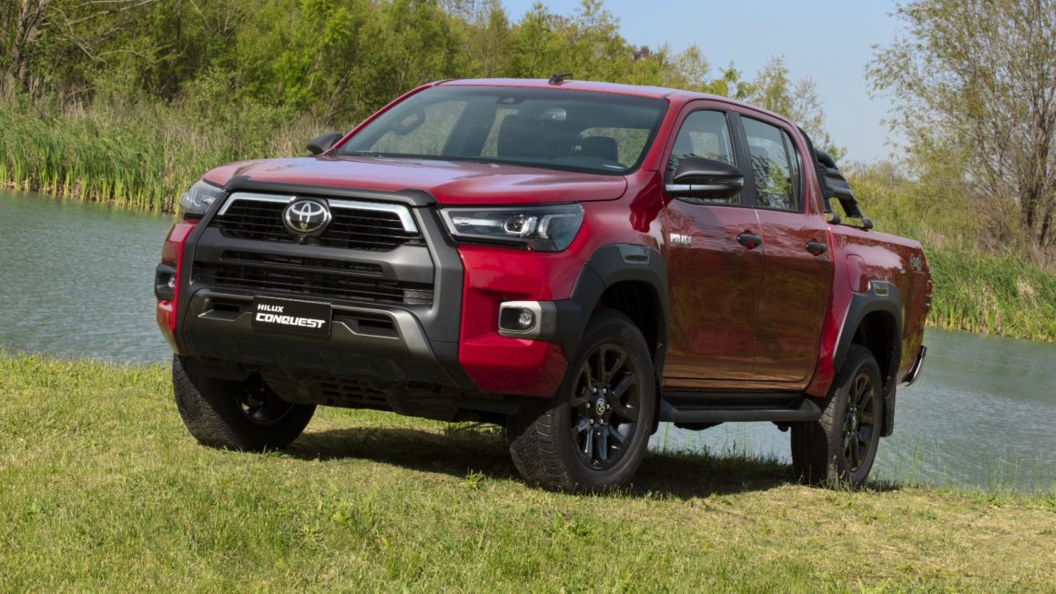 Nova Hilux Conquest 2023 tem visual agressivo e desempenho invejável