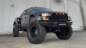 Nova Ford Super Duty MegaRaptor: Picape mutante fica gigantesca e assustadora