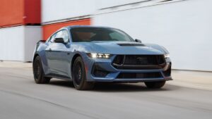 Novo Ford Mustang 2024 tem força incrível e visual segue como destaque