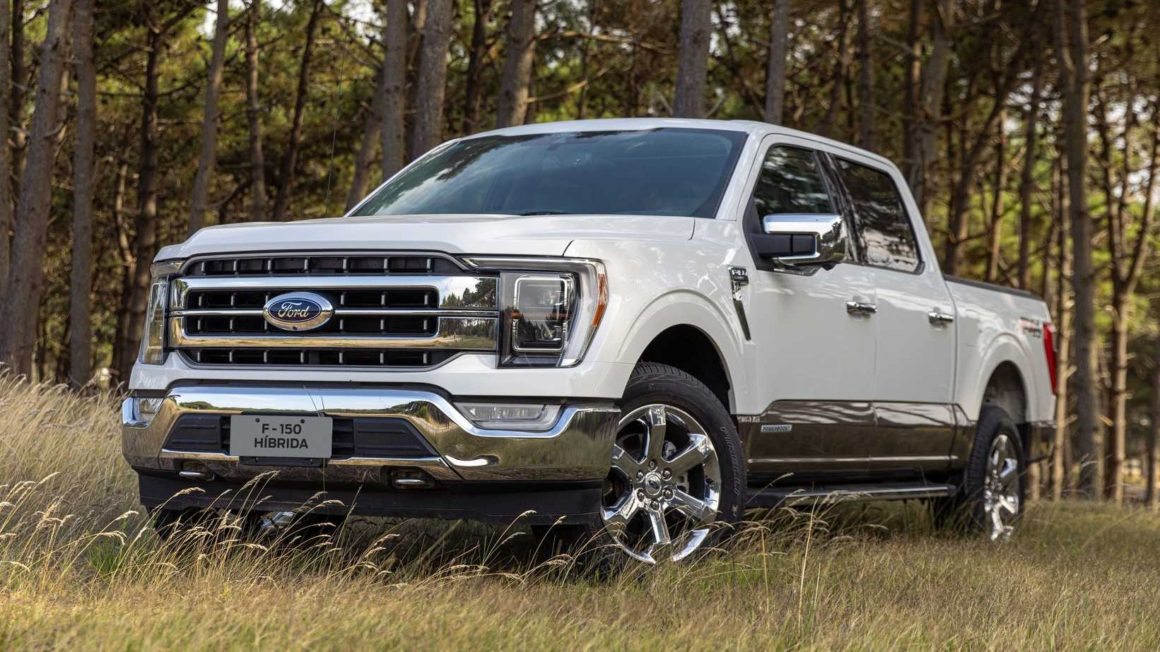 Nova pick-up F-150 2023 chega ao Brasil com motor V8 do Mustang e mais de 400 cavalos