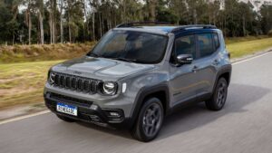 Quanto o Jeep Renegade 2023 faz por litro?