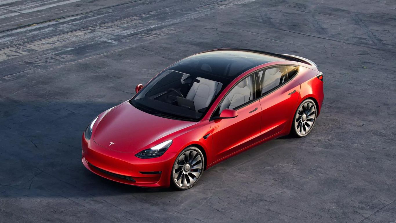 BYD Desafia a Tesla model 3