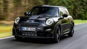 Mini Cooper elétrico ganha super acabamento John Cooper Works