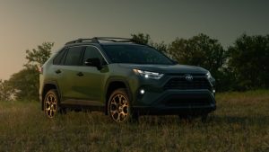 Toyota RAV4 2024 agora disponível em verde exército