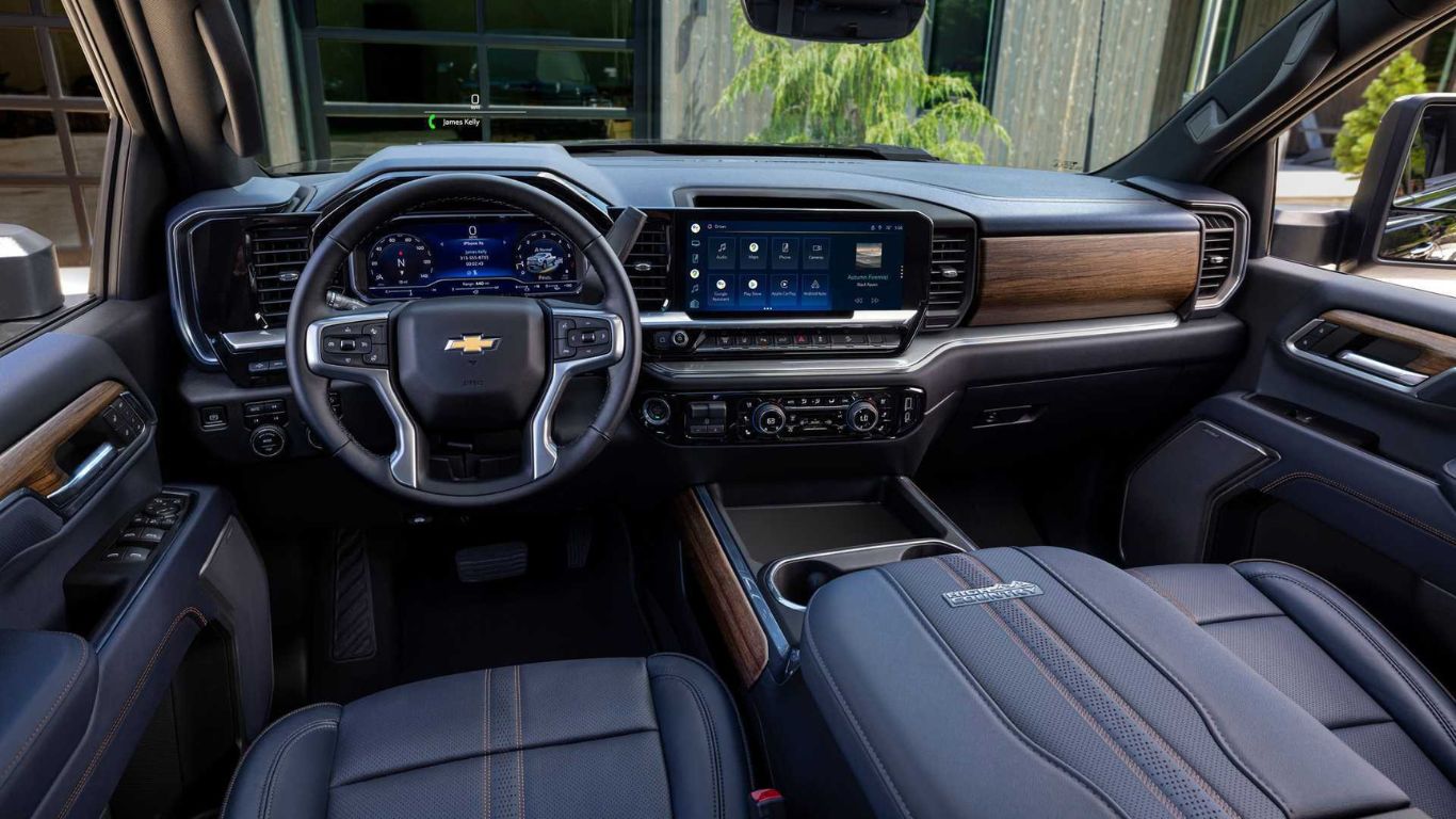 Nova Chevrolet Silverado HD 2025 interior